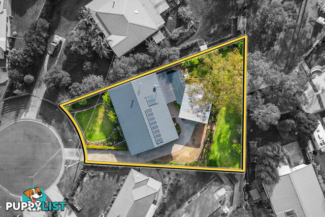 15 Ocean Court LAKES ENTRANCE VIC 3909