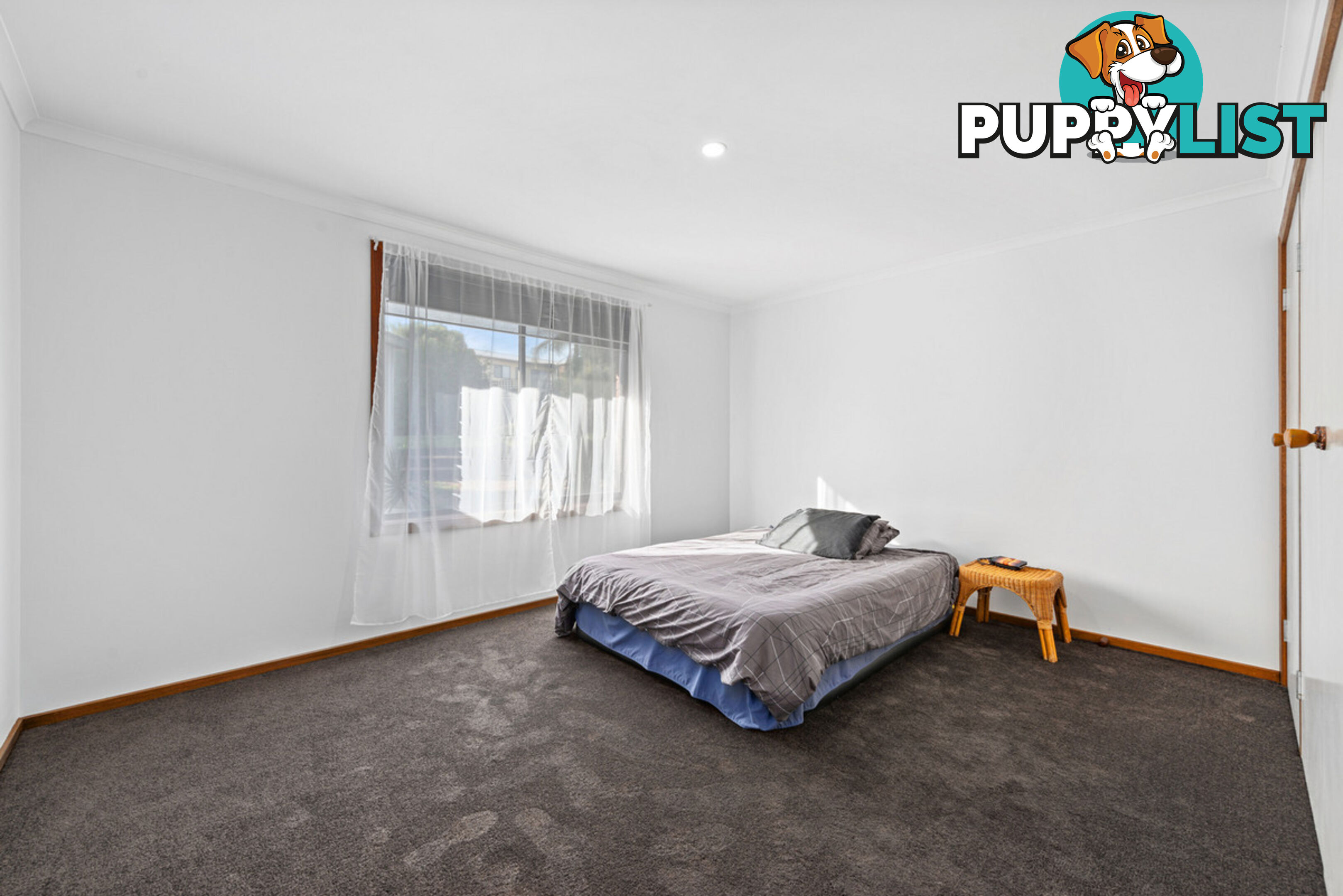 15 Ocean Court LAKES ENTRANCE VIC 3909