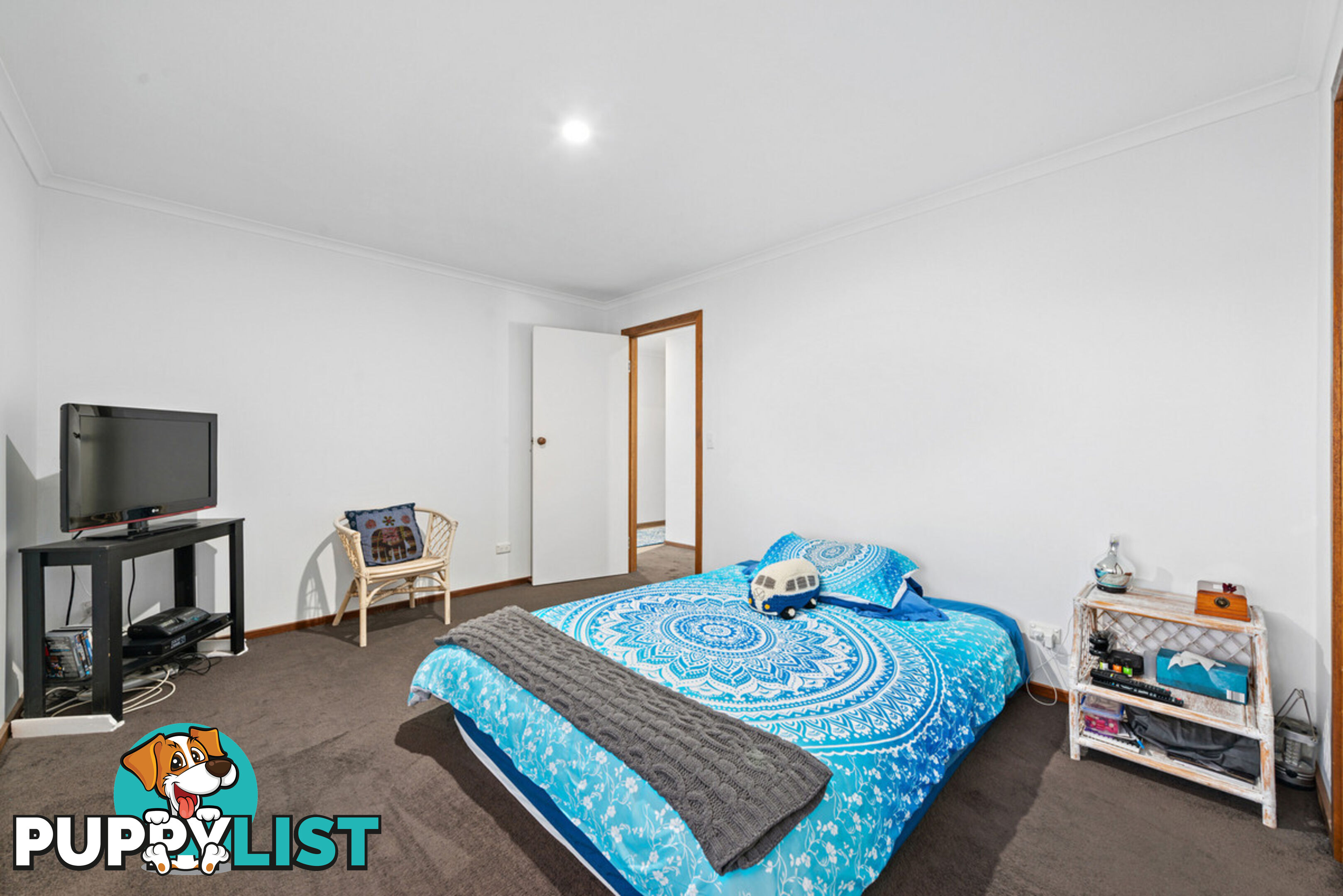 15 Ocean Court LAKES ENTRANCE VIC 3909