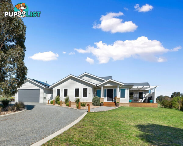 10 Besley Close METUNG VIC 3904