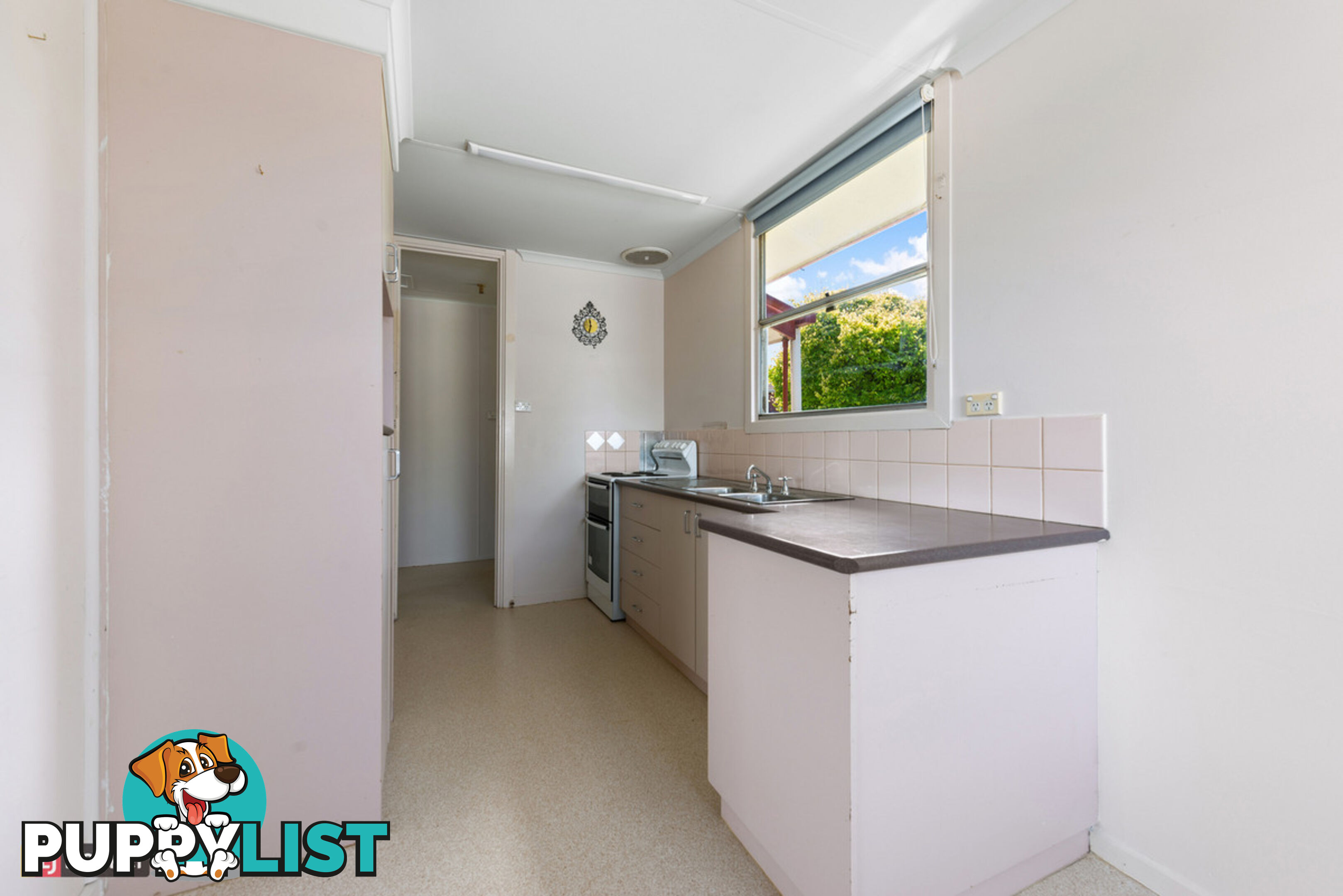 20 Phillips Street LAKES ENTRANCE VIC 3909