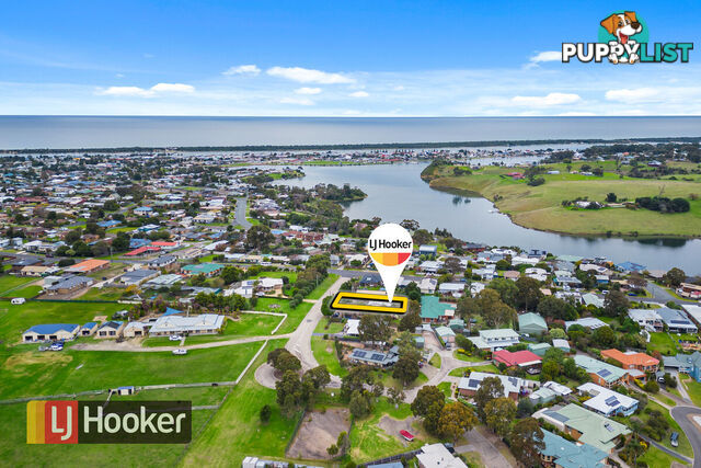 3 Hassett Road LAKES ENTRANCE VIC 3909