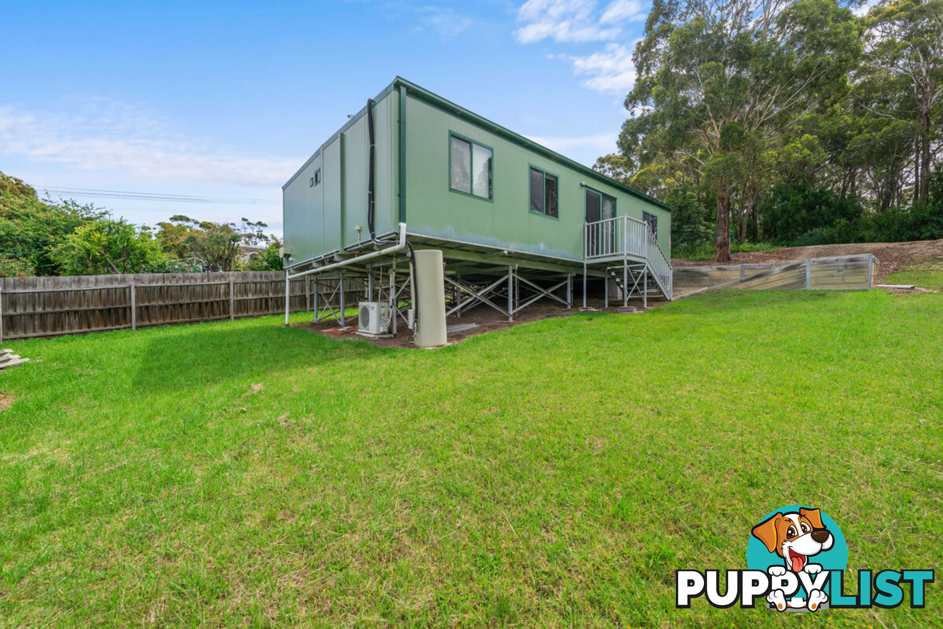 68 Ocean View Parade LAKES ENTRANCE VIC 3909