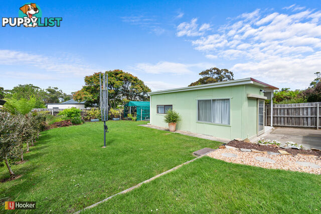 14 Robin Street LAKES ENTRANCE VIC 3909