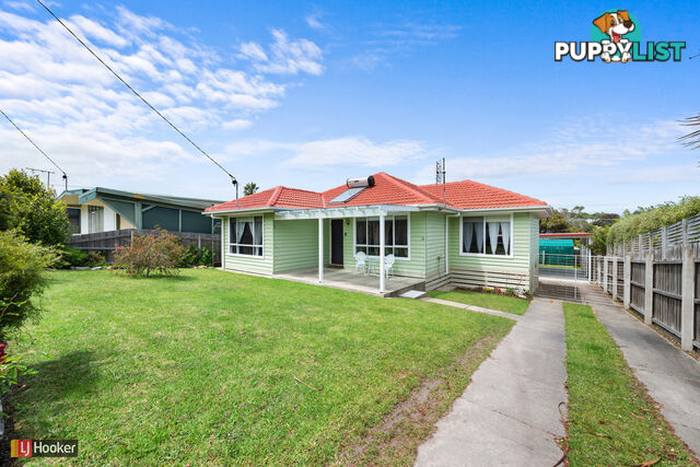 14 Robin Street LAKES ENTRANCE VIC 3909