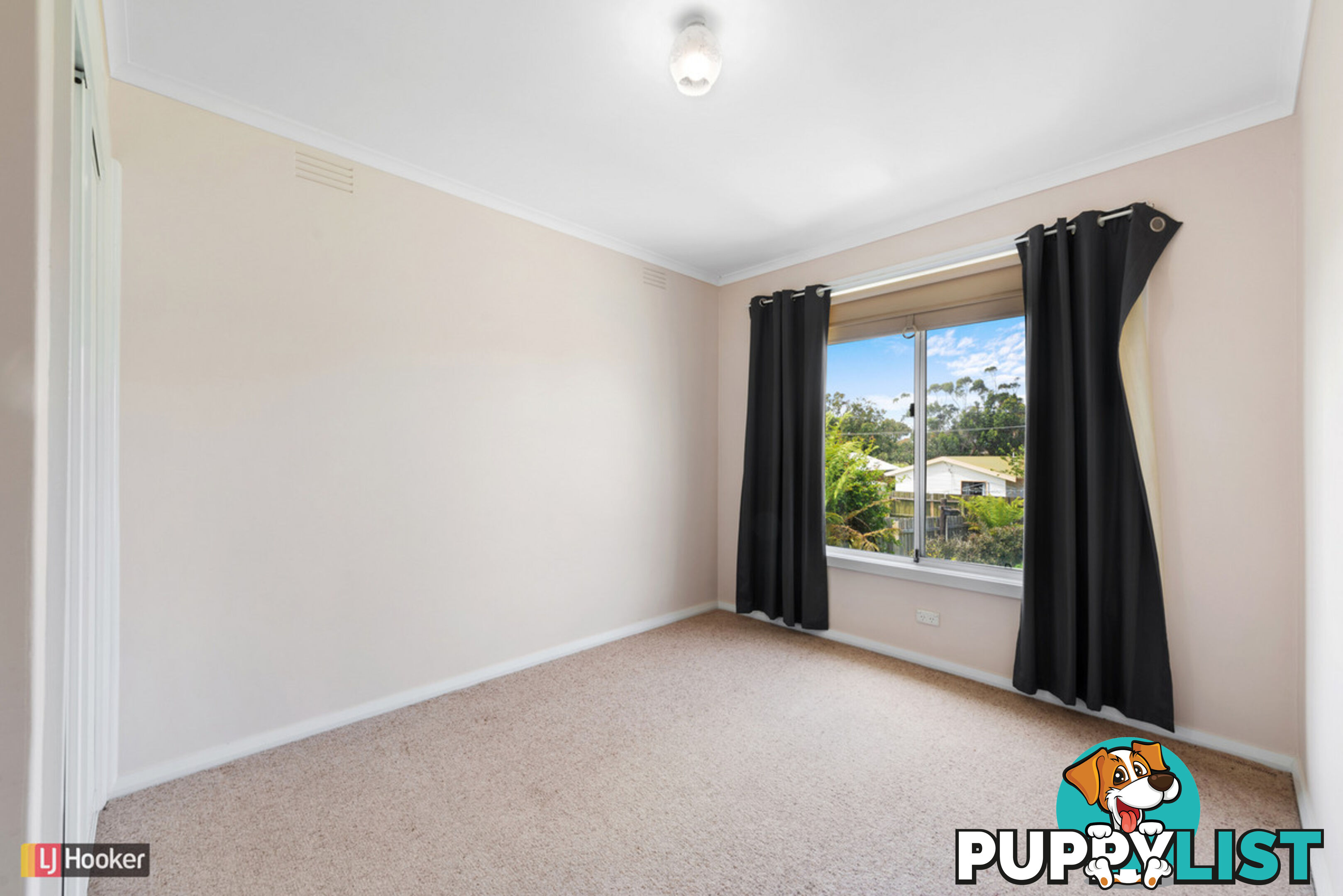 14 Robin Street LAKES ENTRANCE VIC 3909