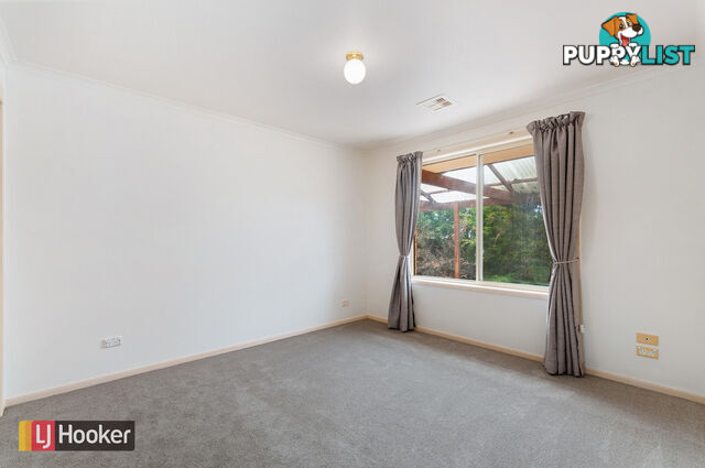 1 Morkham Court LAKES ENTRANCE VIC 3909