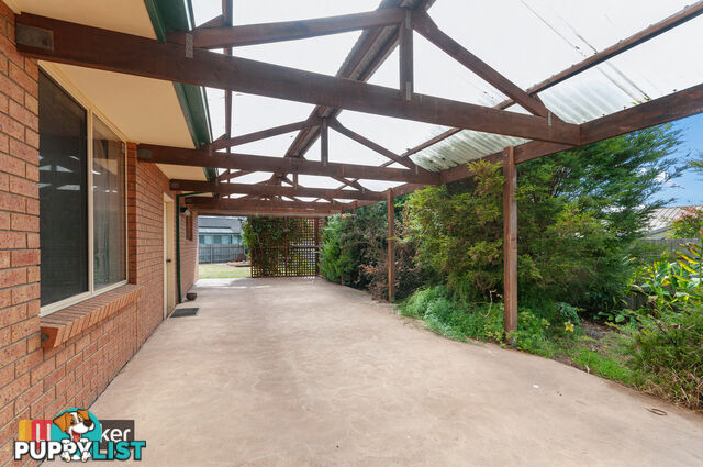 1 Morkham Court LAKES ENTRANCE VIC 3909