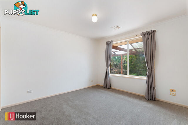 1 Morkham Court LAKES ENTRANCE VIC 3909