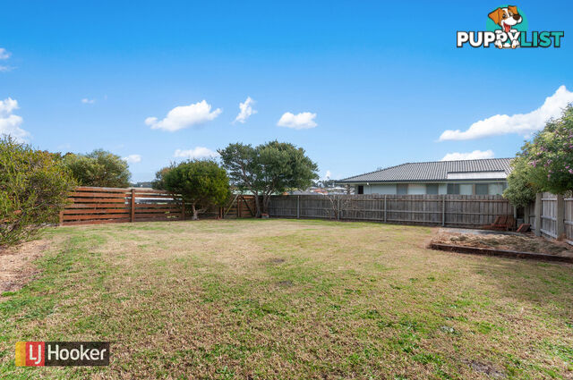 1 Morkham Court LAKES ENTRANCE VIC 3909