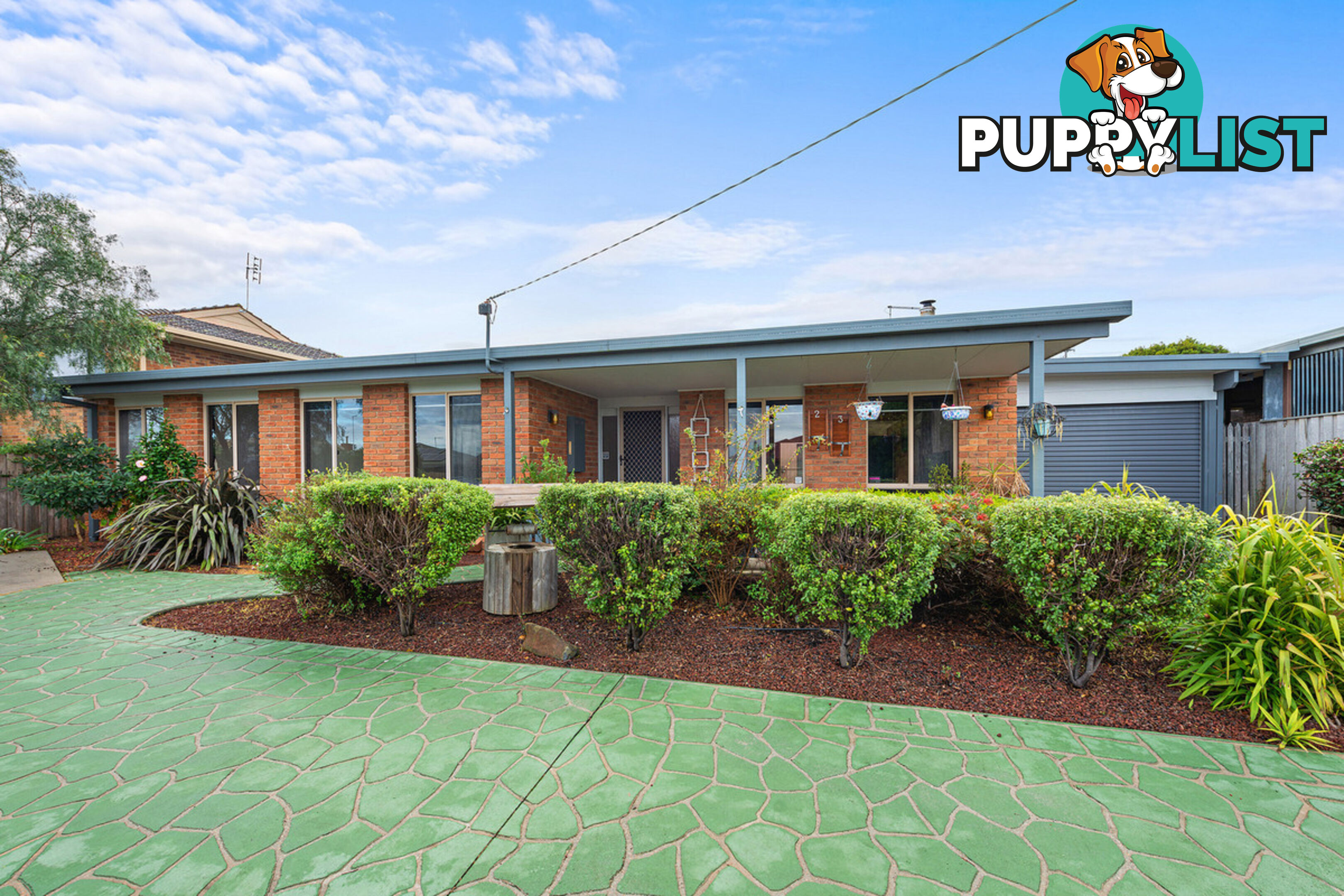 23 Periwinkle Drive LAKES ENTRANCE VIC 3909