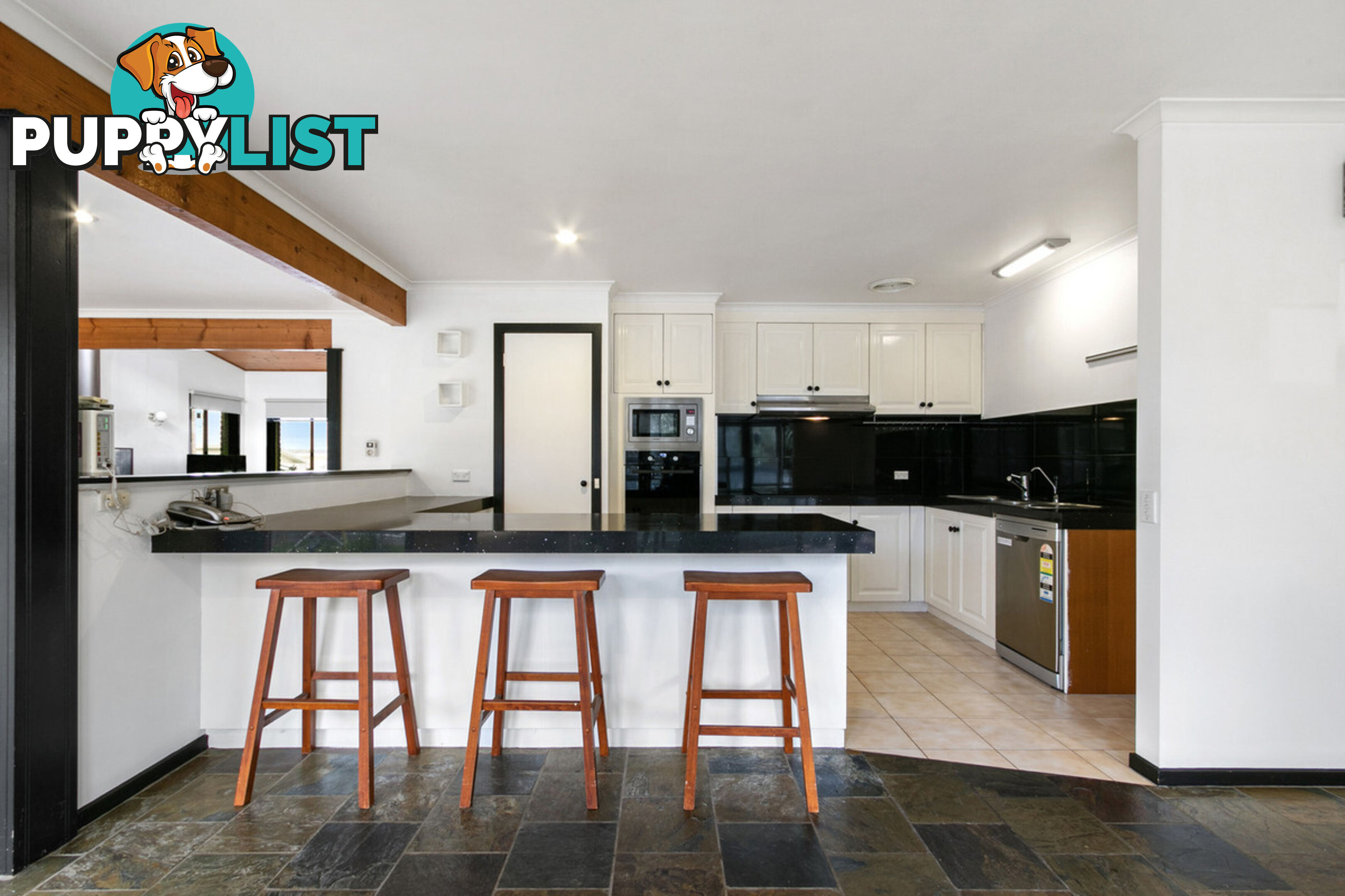 23 Periwinkle Drive LAKES ENTRANCE VIC 3909