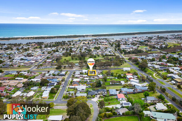 5 Coates Road LAKES ENTRANCE VIC 3909