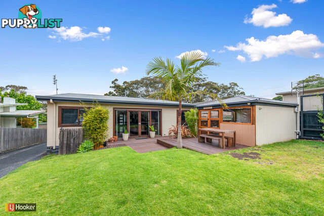 5 Coates Road LAKES ENTRANCE VIC 3909