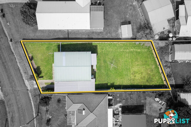 16 Robin Street LAKES ENTRANCE VIC 3909