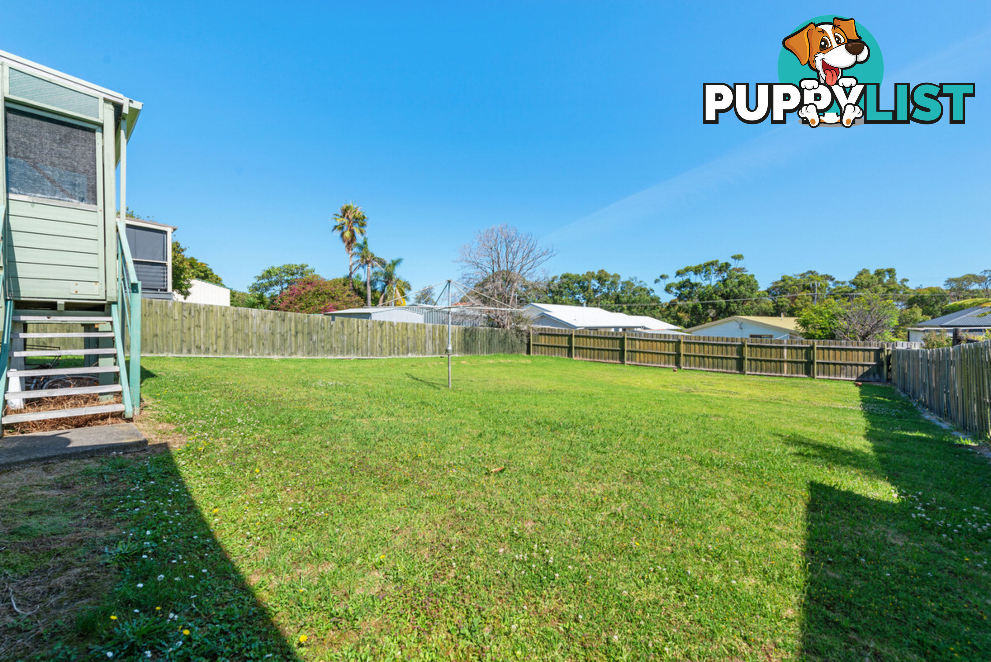 16 Robin Street LAKES ENTRANCE VIC 3909