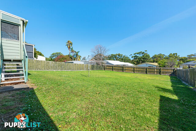 16 Robin Street LAKES ENTRANCE VIC 3909