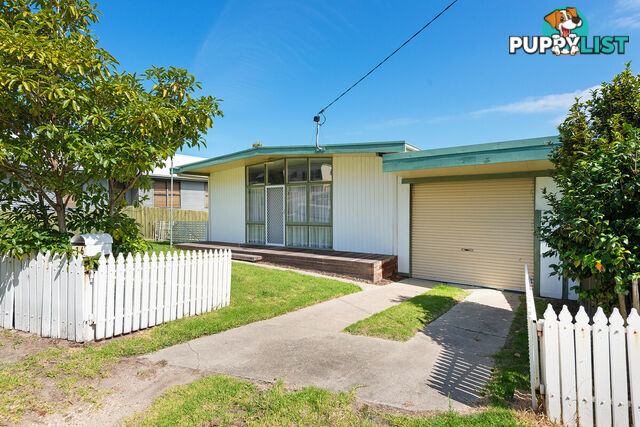 16 Robin Street LAKES ENTRANCE VIC 3909