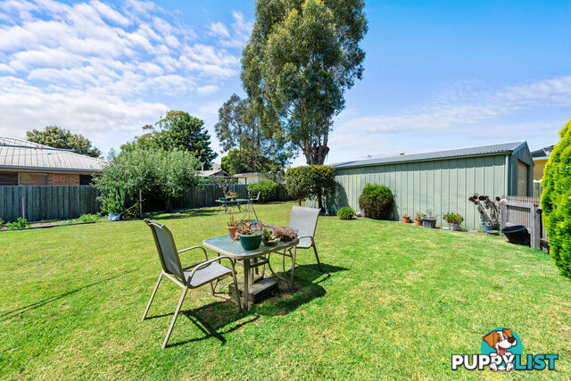 10 Hardie Street LAKES ENTRANCE VIC 3909