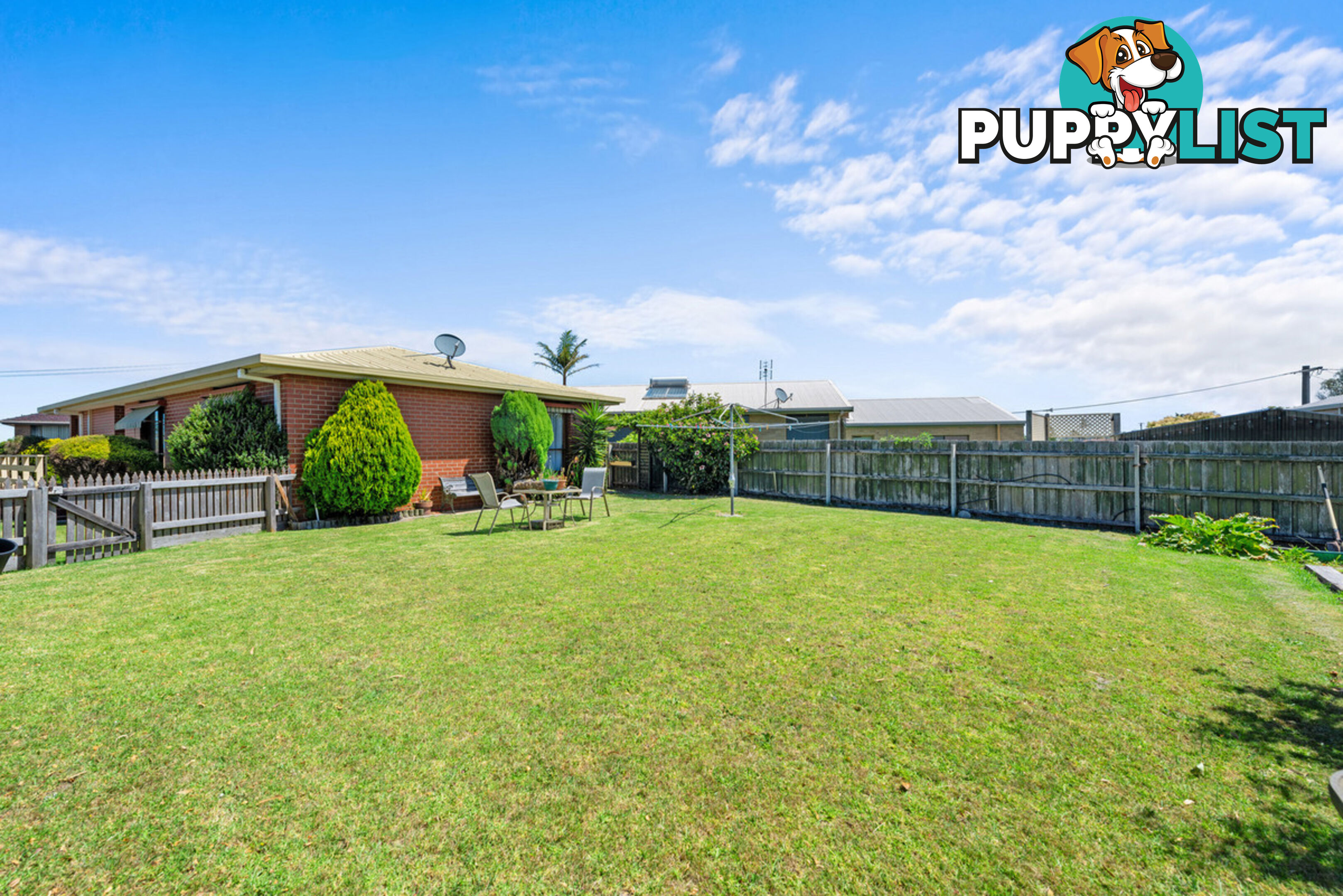 10 Hardie Street LAKES ENTRANCE VIC 3909