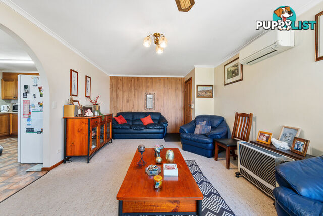 10 Hardie Street LAKES ENTRANCE VIC 3909