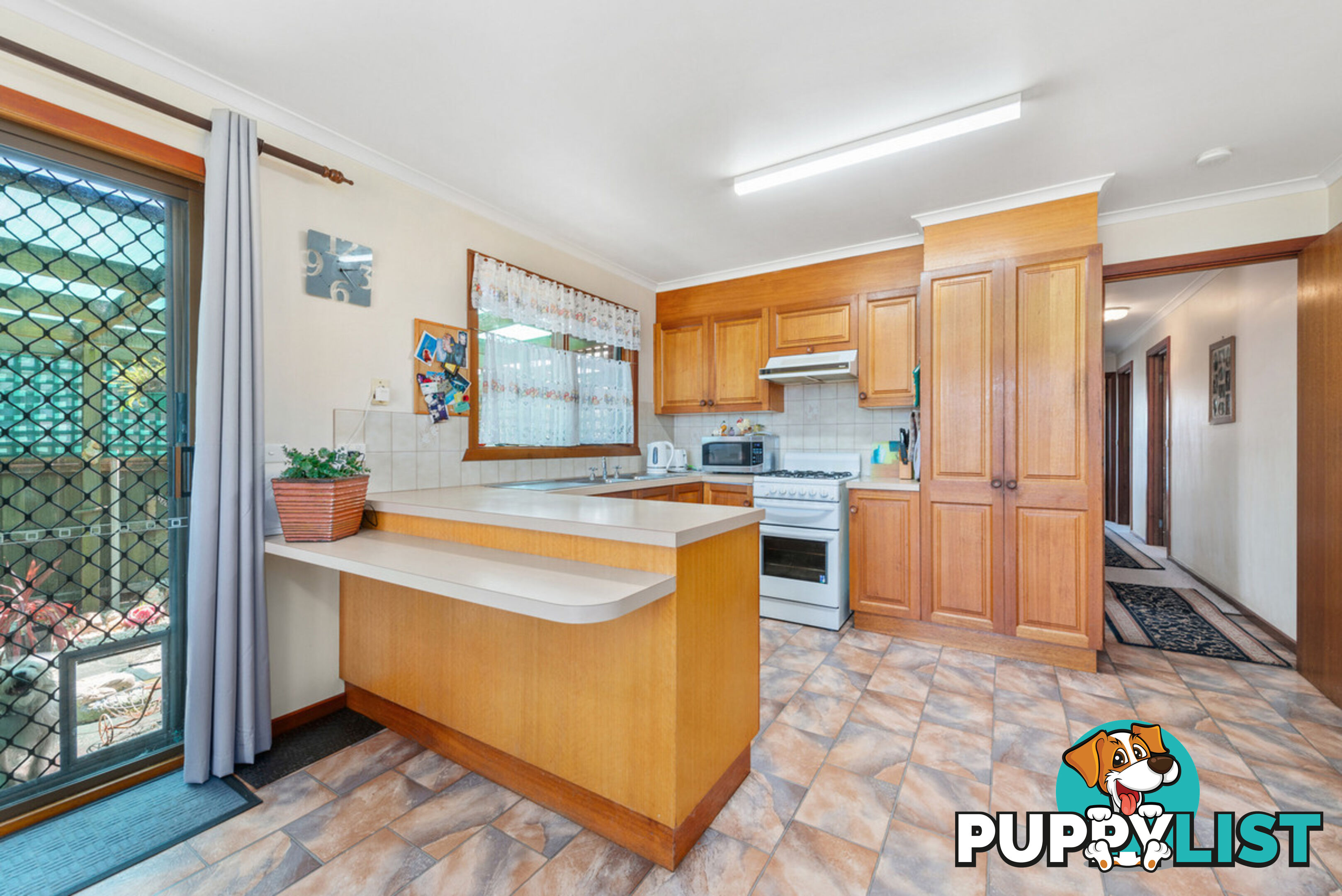 10 Hardie Street LAKES ENTRANCE VIC 3909