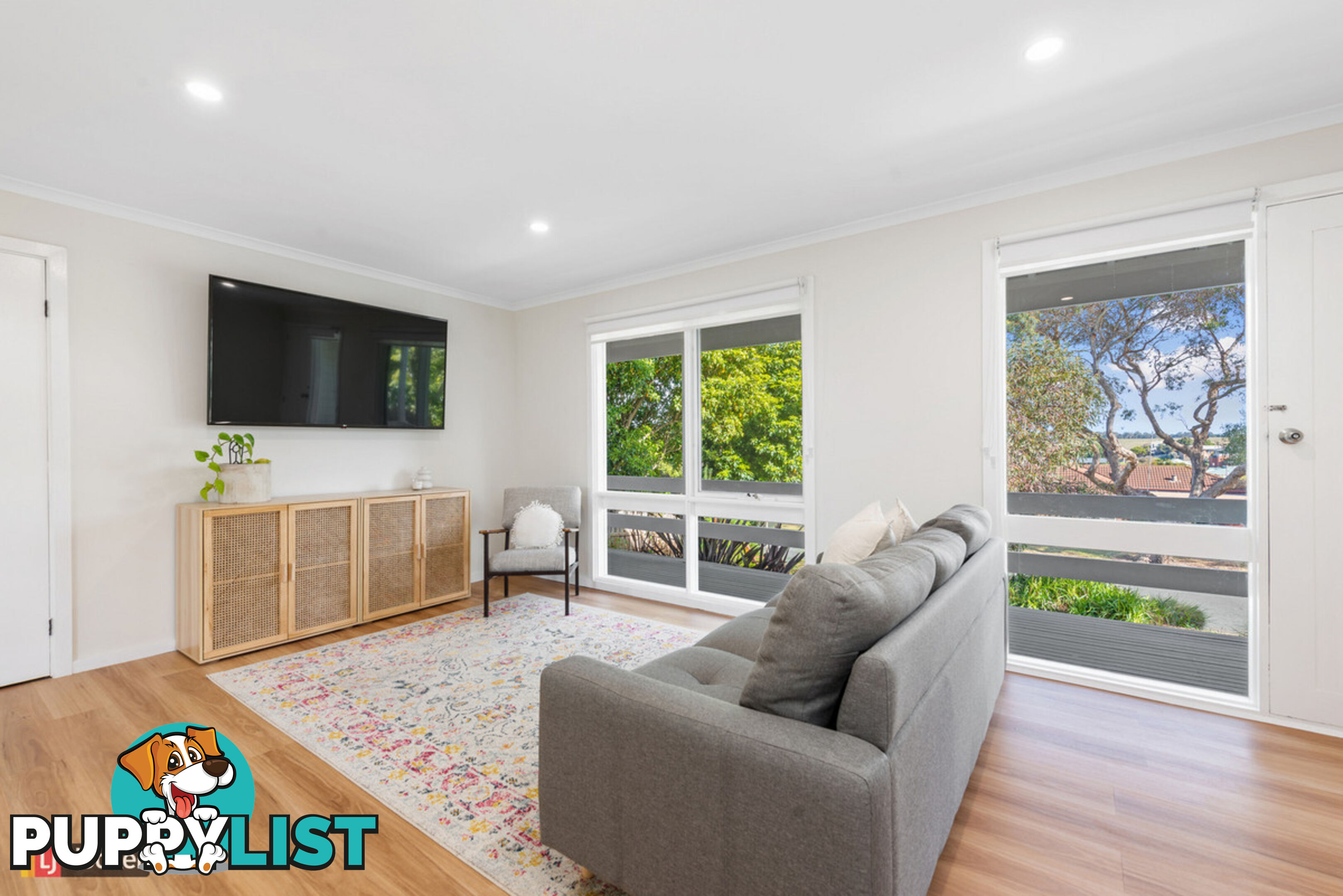 3 Uplands Avenue LAKES ENTRANCE VIC 3909