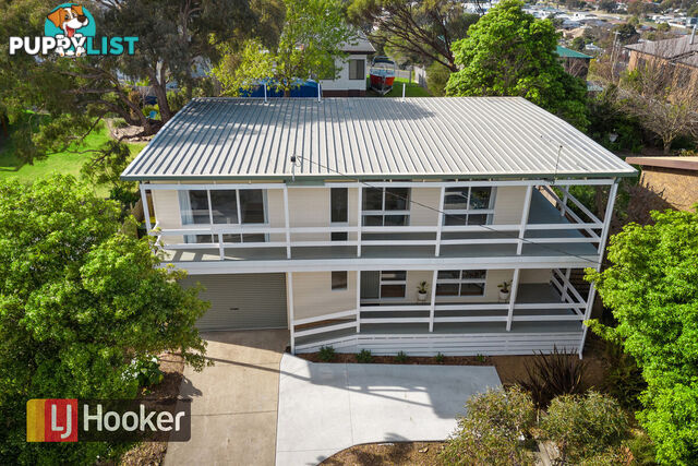 3 Uplands Avenue LAKES ENTRANCE VIC 3909