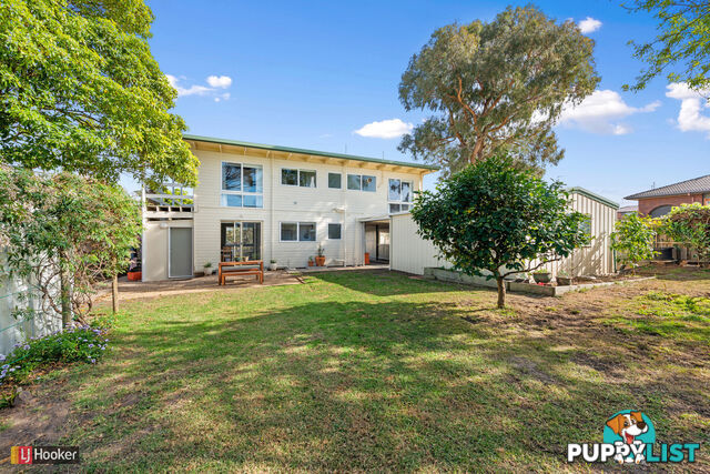 3 Uplands Avenue LAKES ENTRANCE VIC 3909