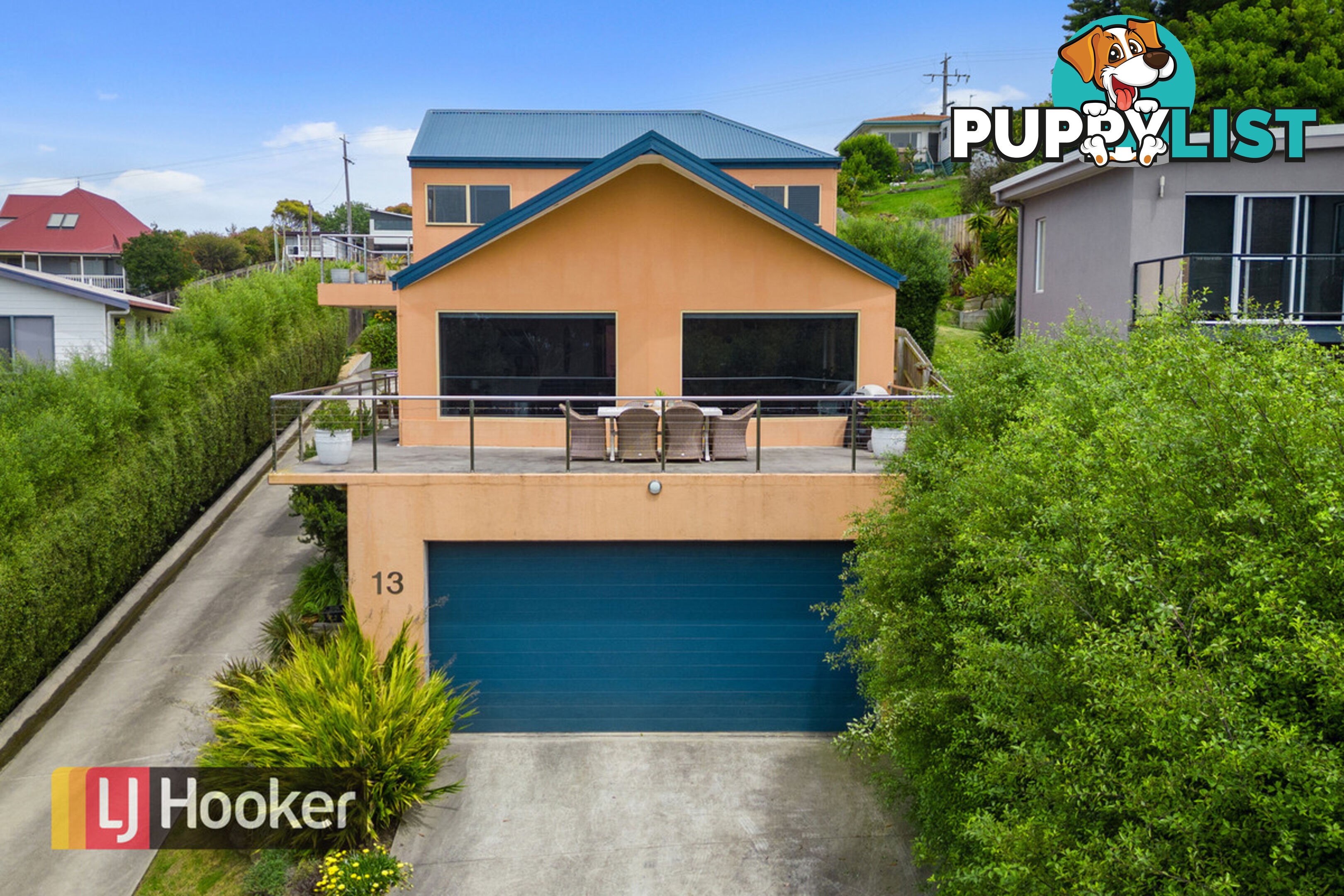 13 Outlook Avenue LAKES ENTRANCE VIC 3909