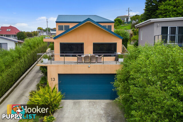 13 Outlook Avenue LAKES ENTRANCE VIC 3909