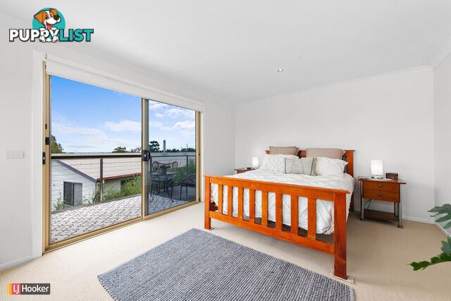 13 Outlook Avenue LAKES ENTRANCE VIC 3909