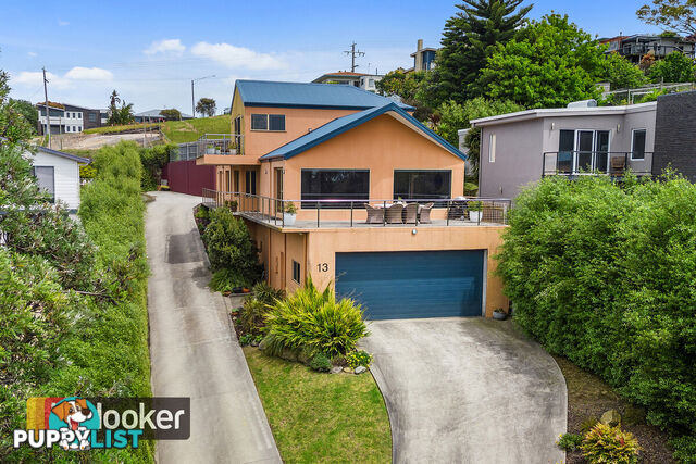 13 Outlook Avenue LAKES ENTRANCE VIC 3909