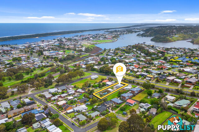 102 Myer Street LAKES ENTRANCE VIC 3909