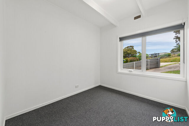 102 Myer Street LAKES ENTRANCE VIC 3909