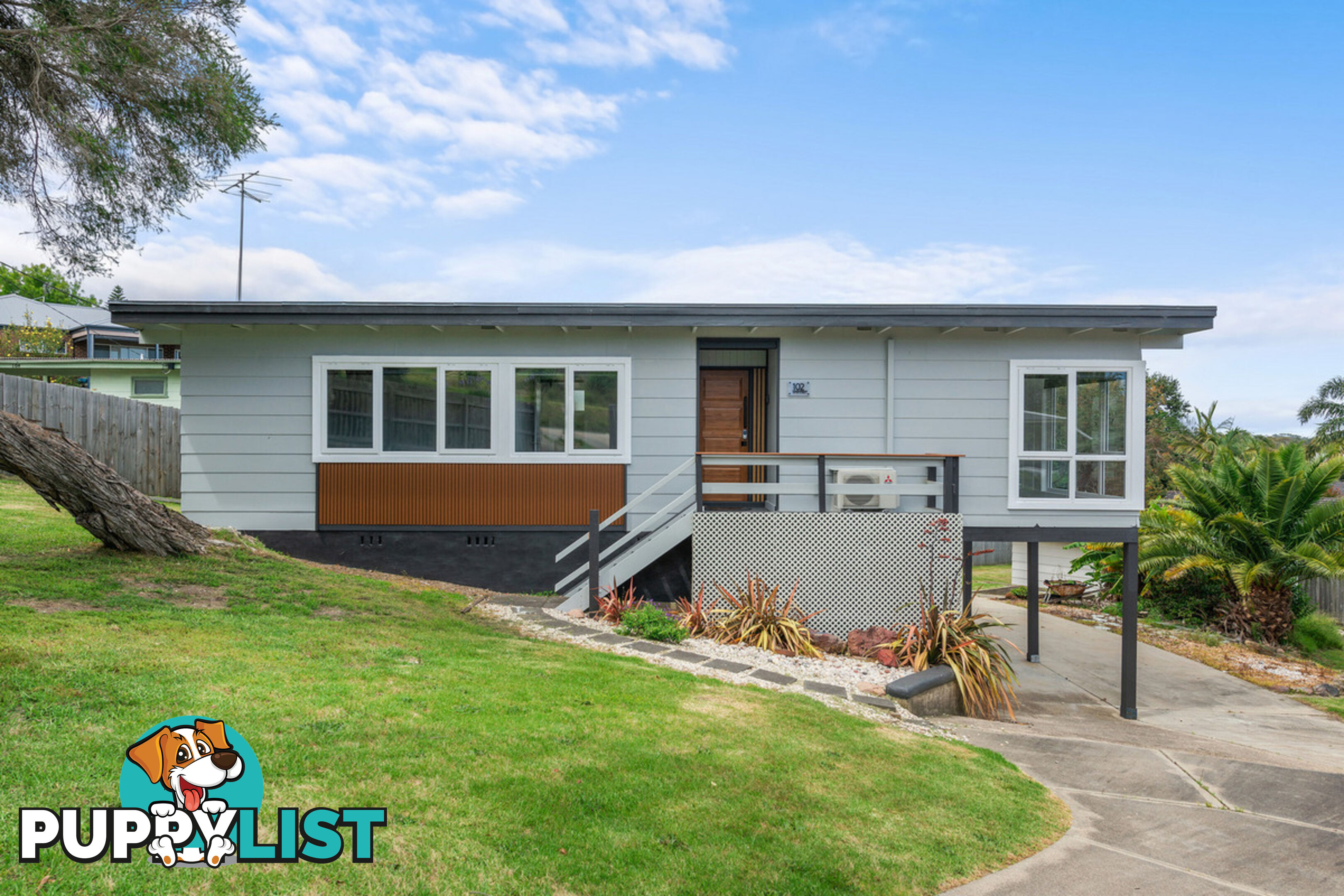 102 Myer Street LAKES ENTRANCE VIC 3909