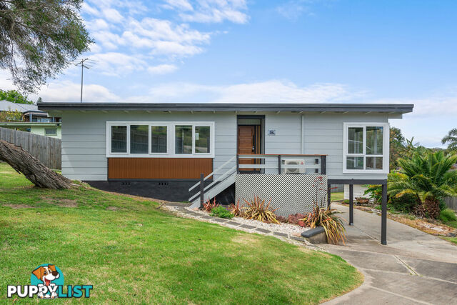 102 Myer Street LAKES ENTRANCE VIC 3909