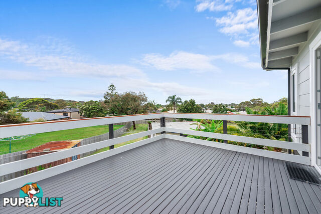 102 Myer Street LAKES ENTRANCE VIC 3909