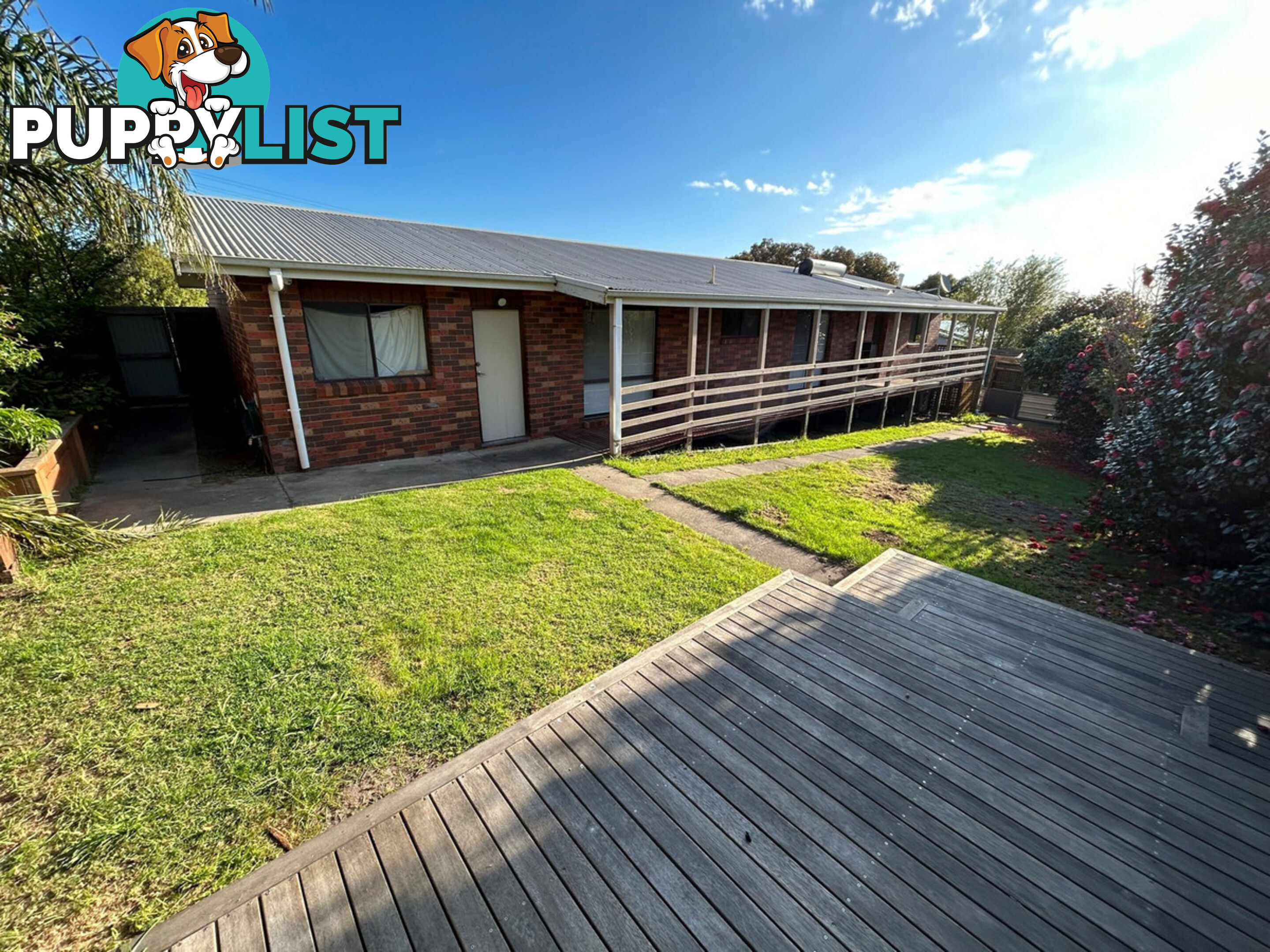 16 Mist Street LAKES ENTRANCE VIC 3909