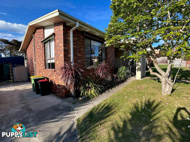 16 Mist Street LAKES ENTRANCE VIC 3909