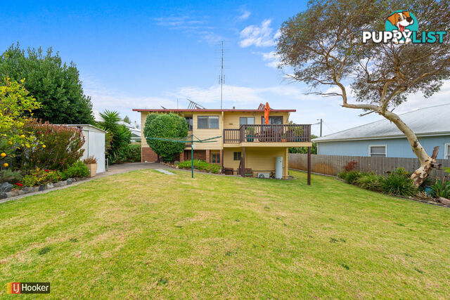 6 Tanjil Grove LAKES ENTRANCE VIC 3909