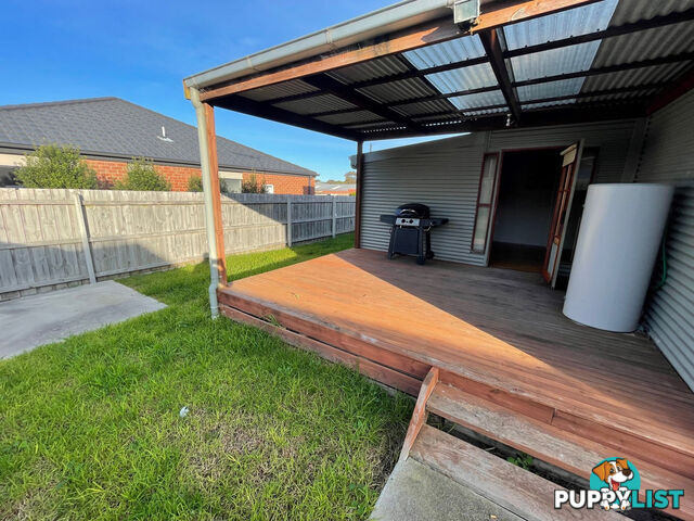 1/12 Bills Street LAKES ENTRANCE VIC 3909