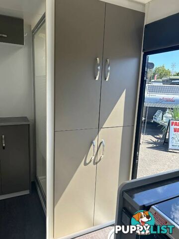 2019  LEADER CARAVANS SILVER  21.65-7 CARAVAN