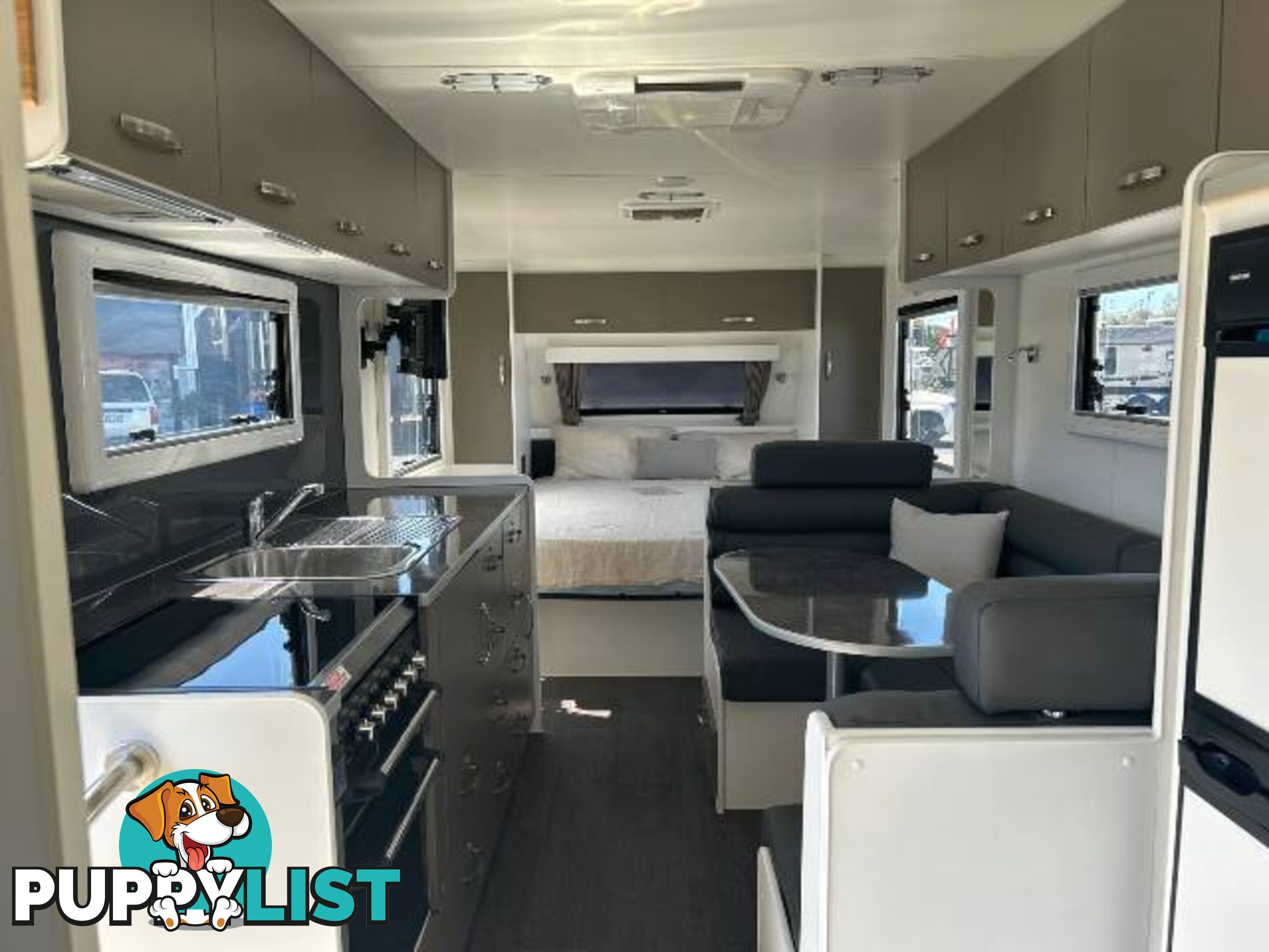 2019  LEADER CARAVANS SILVER  21.65-7 CARAVAN