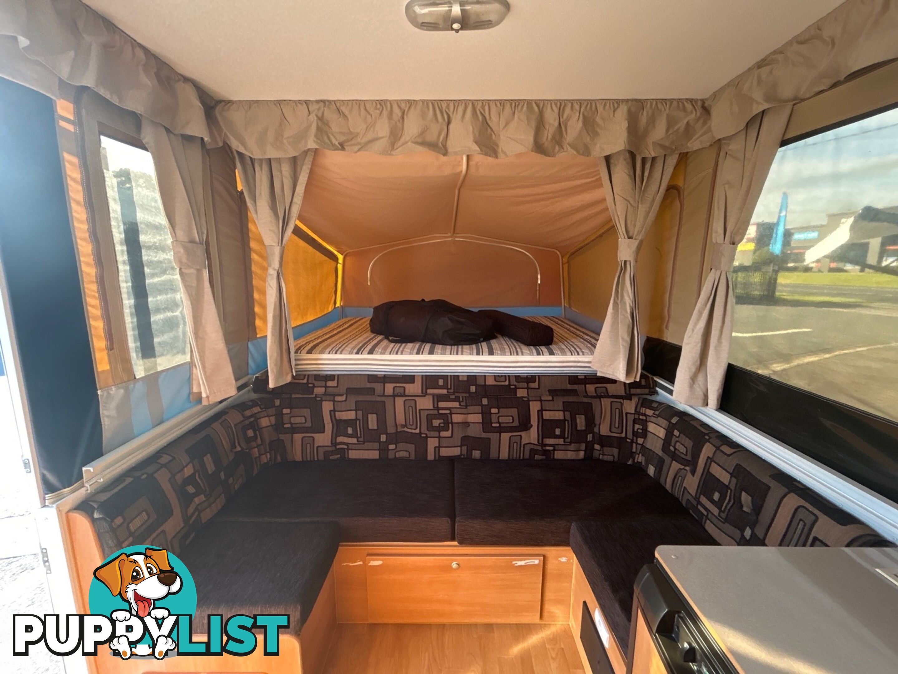 2010  JAYCO SWAN  TOURING CAMPER TRAILER