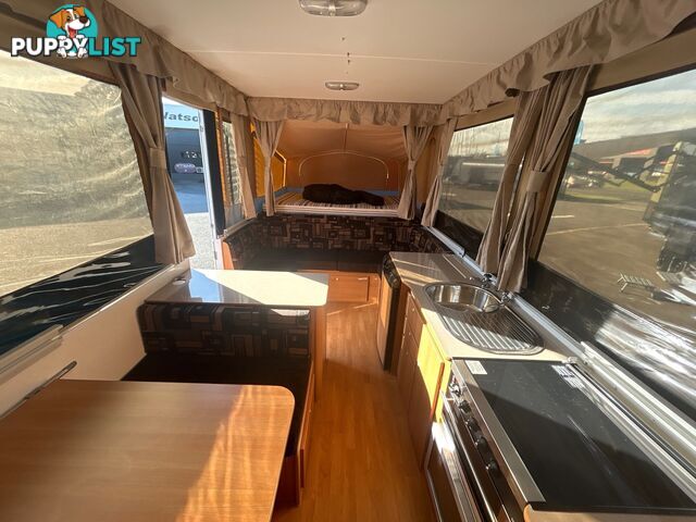 2010  JAYCO SWAN  TOURING CAMPER TRAILER