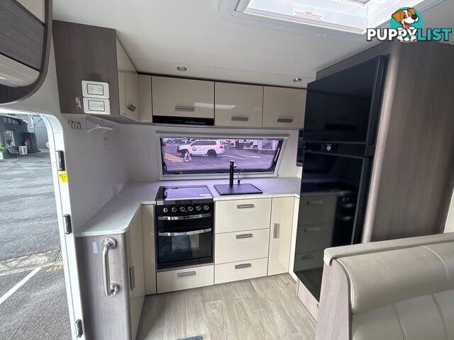 2020  JAYCO SILVERLINE  24.75-4 Caravan