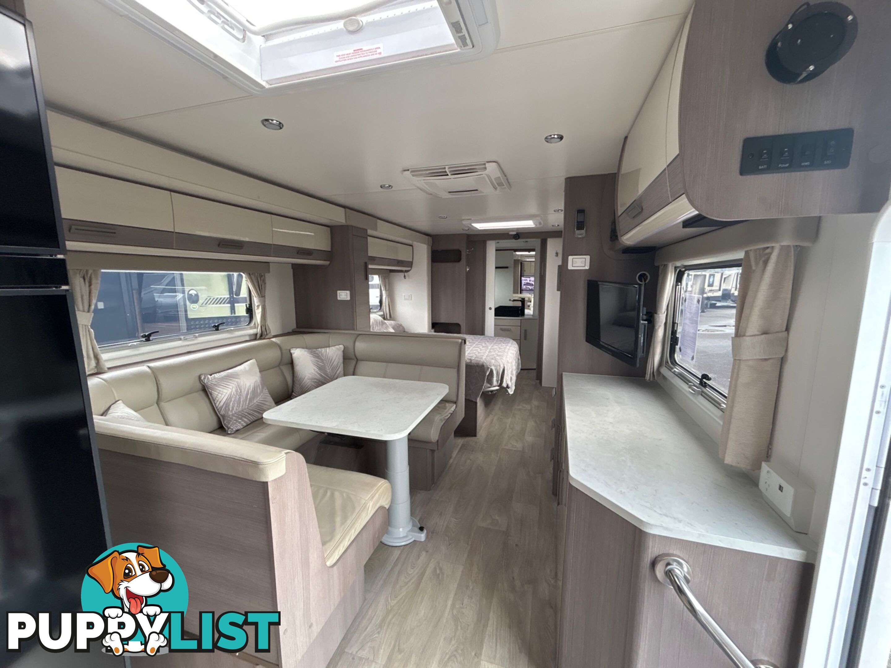 2020  JAYCO SILVERLINE  24.75-4 Caravan