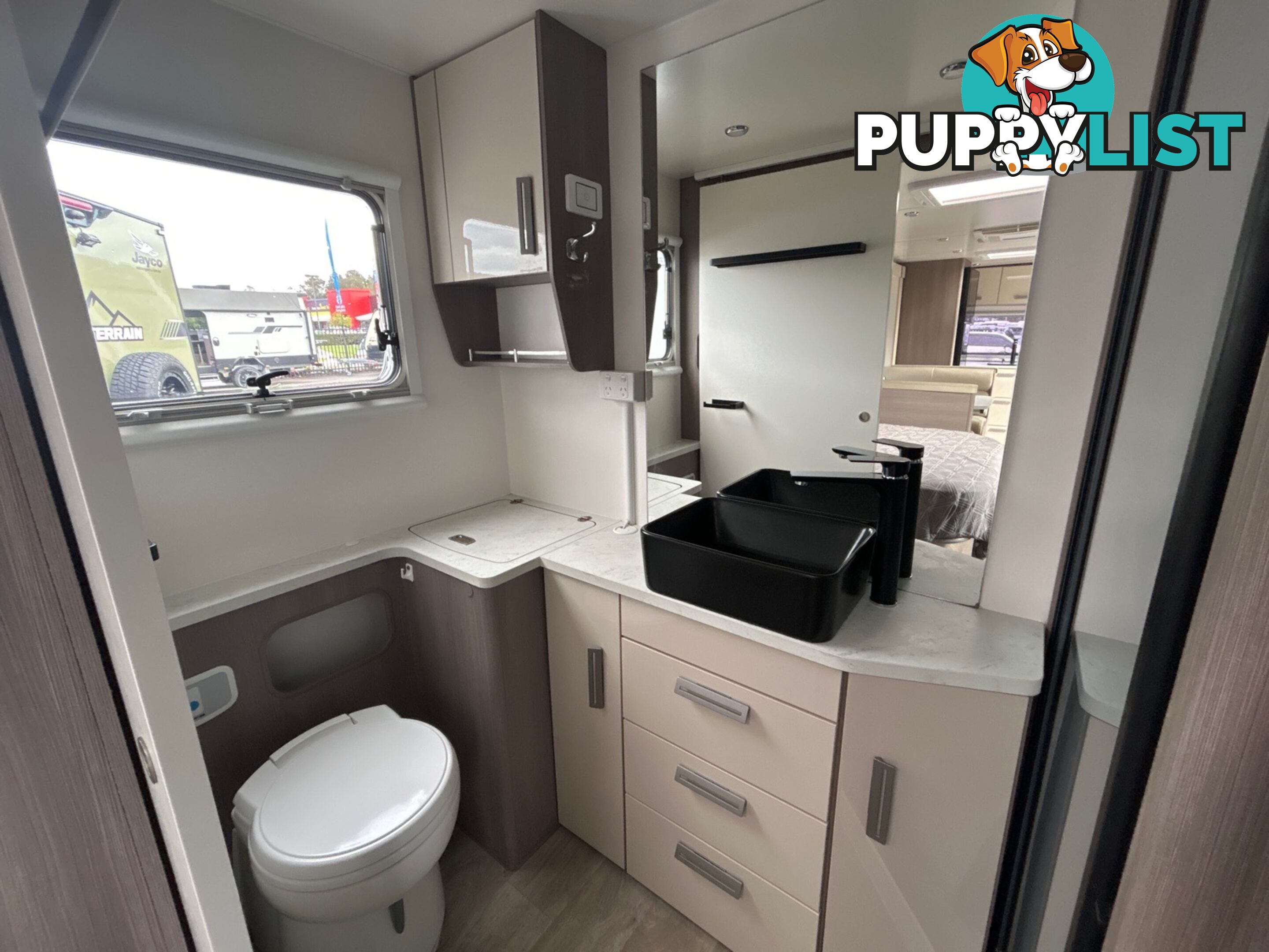 2020  JAYCO SILVERLINE  24.75-4 Caravan