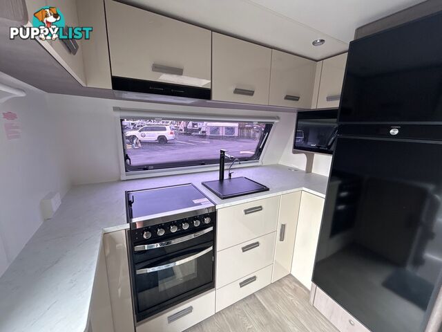 2020  JAYCO SILVERLINE  24.75-4 Caravan